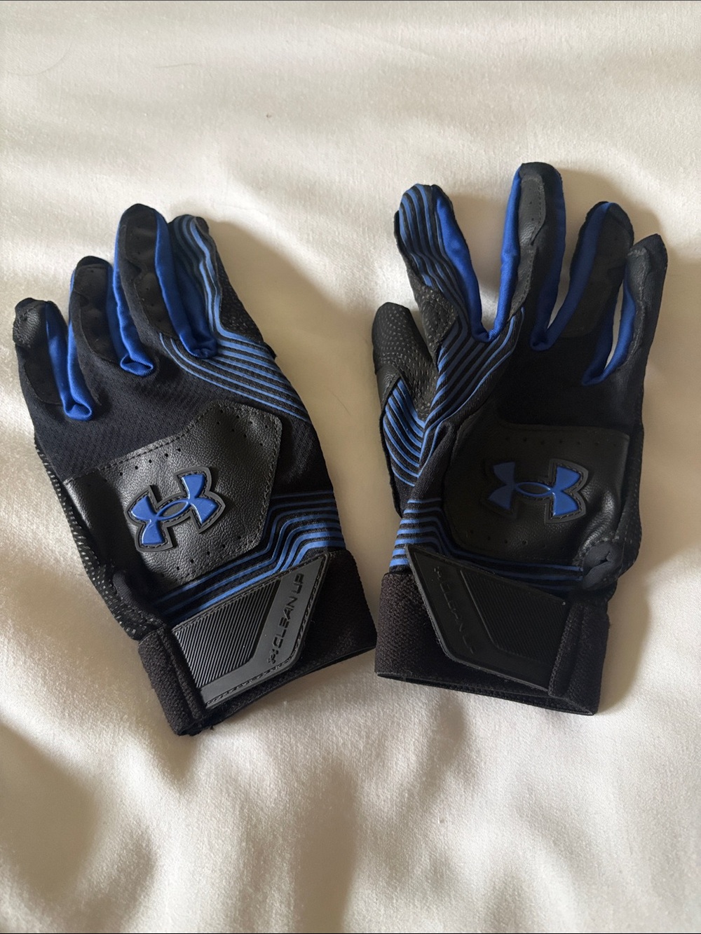 Under Armour Youth Batting Gloves